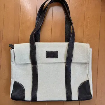 FOXEY 캠퍼스 천 숄더백