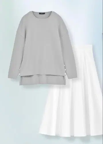 [ 새상품급 ] Rene 파스텔 블루 사이드 펄 풀오버