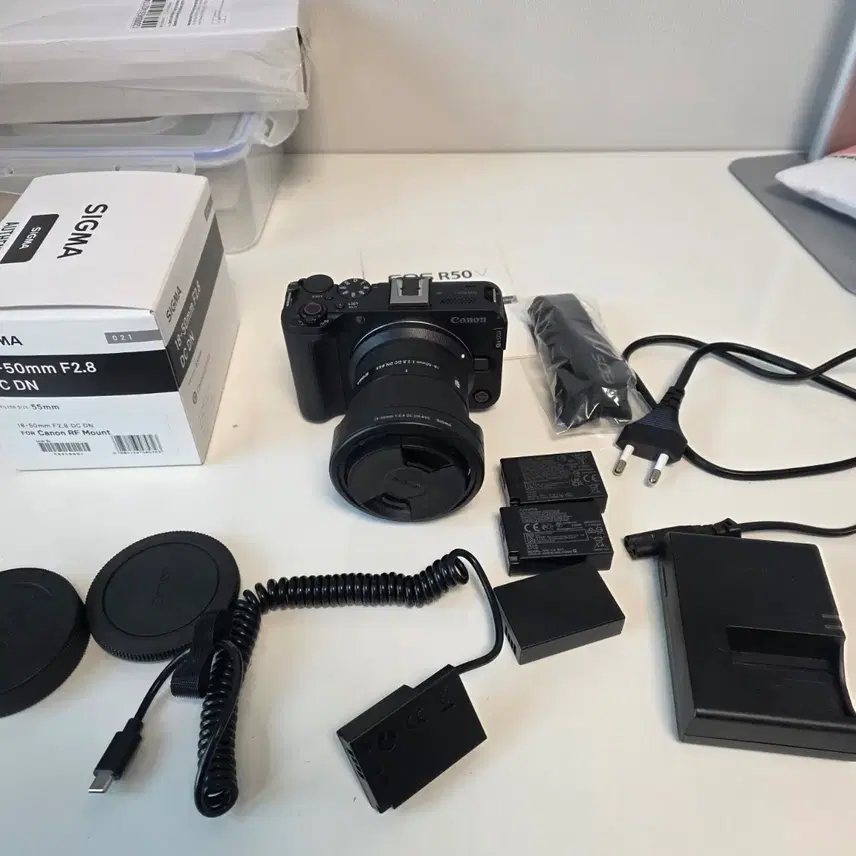 캐논 R50v , 시그마 18-50 f2.8 캐논