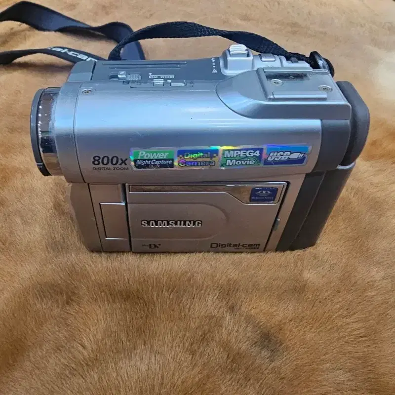 삼성 Digital-cam 캠코더 800x줌 vm c730