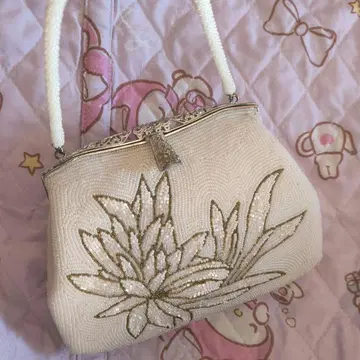 화이트 비즈 자수 핸드백 쇼와 레트로
