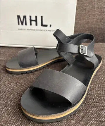 [새상품급] MHL. 마가렛호웰 가죽 샌들 24cm 5 블랙