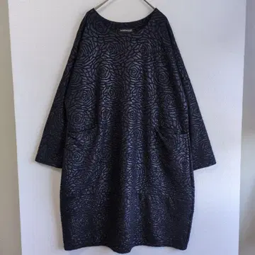 koibitomisaki 로즈 패턴 긴팔 원피스 라메