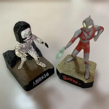 울트라맨 & 인간 본체 56 다다 피규어 세트