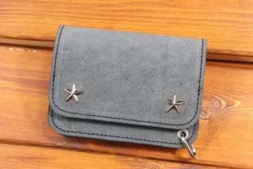 별 스터드 트래커 지갑 블랙 가죽 블랙 실 도치기 가죽 사용