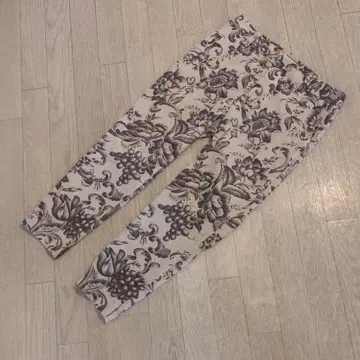 Diagram 꽃무늬 슬림핏 팬츠