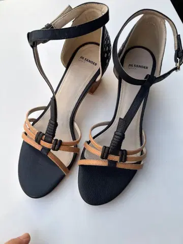 JIL SANDER 가죽 샌들 블랙/베이지