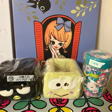 산리오 배드마츠마루 케로케로케로피 소품함 헬로키티 브라운 통