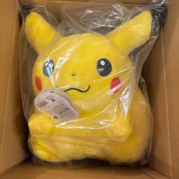 새상품 ] 포켓몬 30주년 어서 와! 피카츄 1/1 봉제 인형 등신대