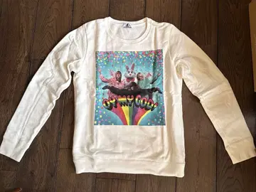 그래픽 프린트 화이트 맨투맨 프리 사이즈