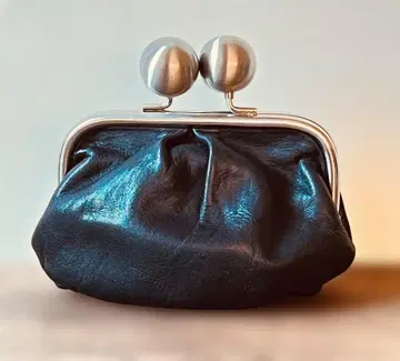 kawa-kawa 카와카와 쿠치카네 파우치 / 블랙