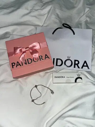 PANDORA 하트 참 실버 팔찌