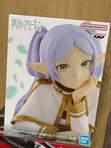 BANDAI NAMCO 프리렌 피규어 뺨을 댄 흉상