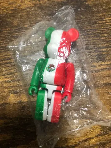 베어브릭 BE@RBRICK 시리즈 21 플래그 멕시코