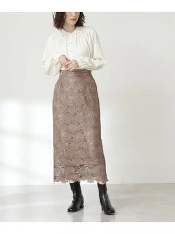 내추럴 뷰티 베이직 케미컬 레이스 롱 스커트 브라운 M