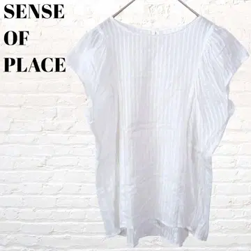 센스 오브 플레이스 시어 블라우스 화이트 스트라이프 프릴 반팔