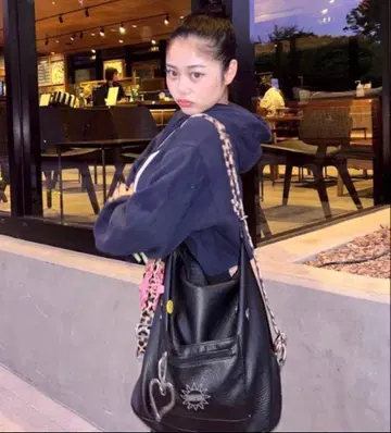 AINA 멀티 웨이 백 INTER FACTORY 고십 클럽