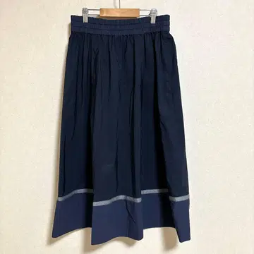 PINORE 플레어 스커트 네이비 고급 허리밴딩 새상품급 40 봄/여름