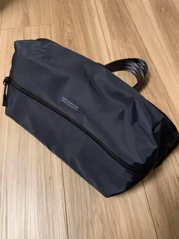 매킨토시 필로소피 바디백 네이비