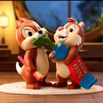 52toys 칩과 데일