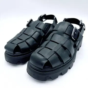 새상품급 자라 구르카 샌들 천연 가죽 통굽 올 블랙 26cm