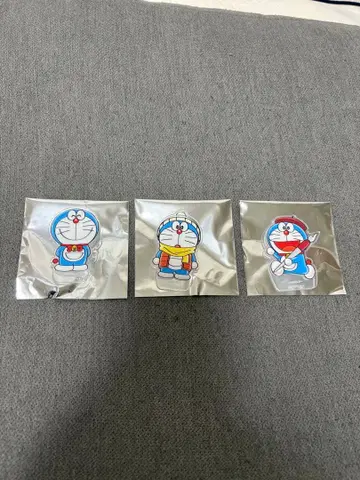 100% 도라에몽 & 프렌즈전 입장 혜택 카드 배지 + 카드 10장