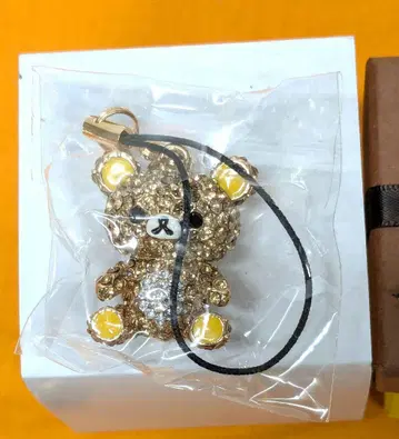 레어템! 리락쿠마 주얼리 골드 스트랩