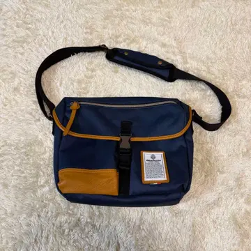 Bianchi 플랩 숄더백