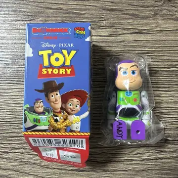 베어브릭 토이 스토리 버즈 라이트이어