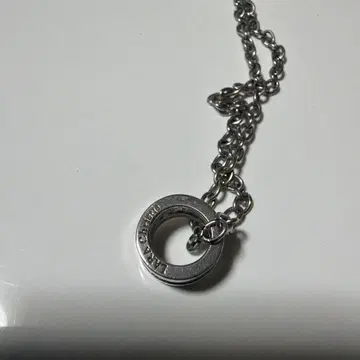 LARA Christie 블랙 큐브 지르코니아 목걸이