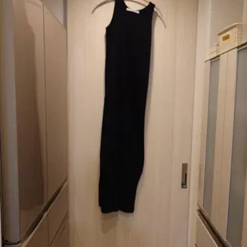 FRAMeWORK 블랙 슬리브리스 원피스