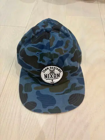 NIXON 카모플라쥬 캡