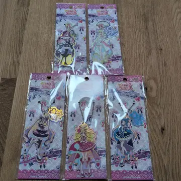 [ 새상품 ] 키미프리 아이돌 윙크 큔큔 즈큔 키스 아크링 키링