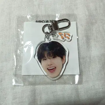 TREASURE 준규 얼굴 아크릴 키링 낙