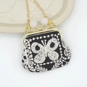 미나 페르호넨 포레스트 타일 탬버린 손잡이 달린 가마구치 파우치