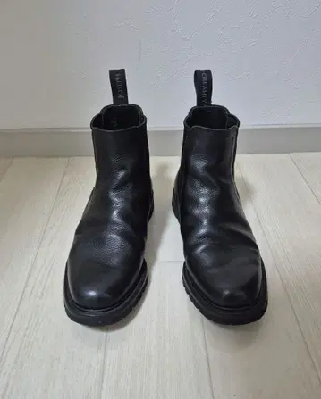 조셉 치니 아크네츠 별주 사이드 고어 부츠