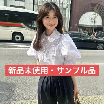 [미사용 새상품] Bibiy CORA PUFF BLOUSE