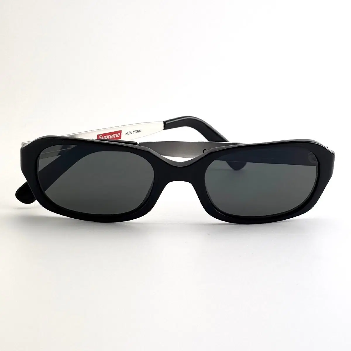 슈프림 Supreme Vega Sunglasses Black.상태좋은중고 | 브랜드 중고 
