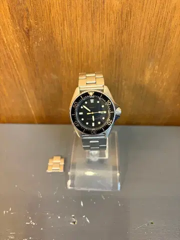 세이코 쿼츠 다이버 150m 2625-0010