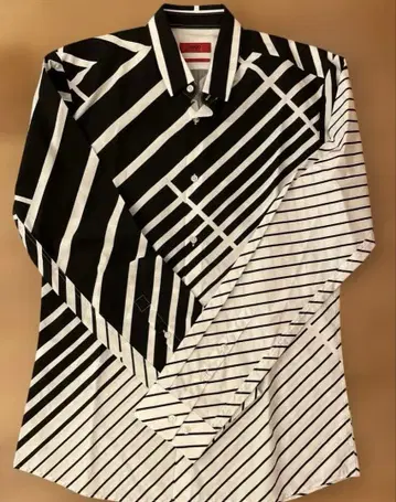 HUGO 블랙 앤 화이트 스트라이프 셔츠