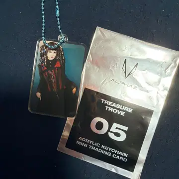 XG TREASURE TROVE 05 아크릴 키체인 HINATA