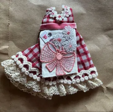 작가님 미디 브라이스 아웃핏 used