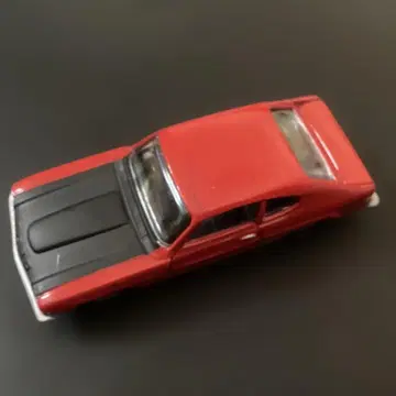 코기 미니카 포드 카프리