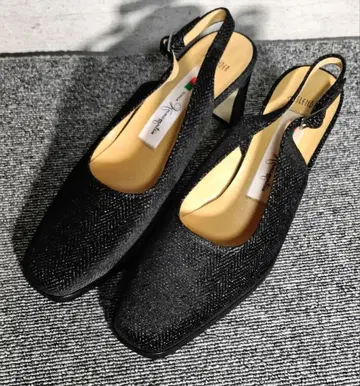 긴자 카네마츠 블랙 글리터 슬링백 뮬 23.5cm 미사용 새상품