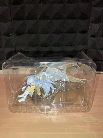 Angel Beats! 엔젤비트 타치바나 카나데 깃털Ver. 피규어