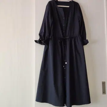 ANAYI 다크 네이비 긴팔 원피스