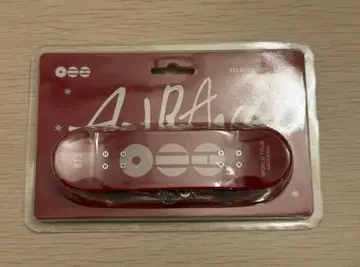 BTS 아리랑 ARIRANG 스케이트보드 키링 레드