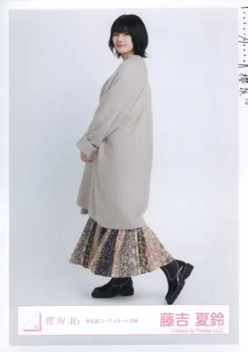 사쿠라자카46 후지요시 카린 겨울 사복 코디네이트 의상 히키