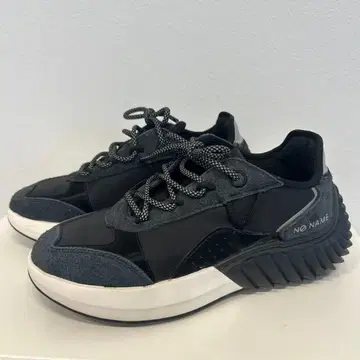 NO NAME 블랙 스니커즈