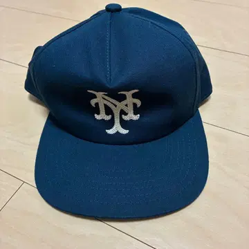 Mondaysuck 네이비